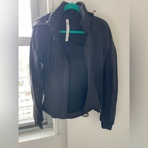 Lululemon light weight raincoat - size 6